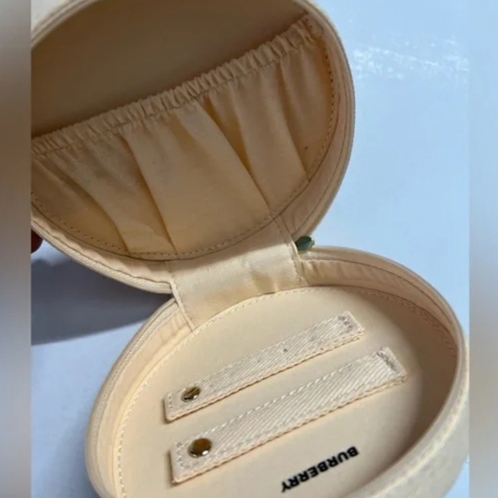 BURBERRY Goddess Zip Around Jewelry Case Make Up Pouch Limited Edition Travel - Picture 5 of 5